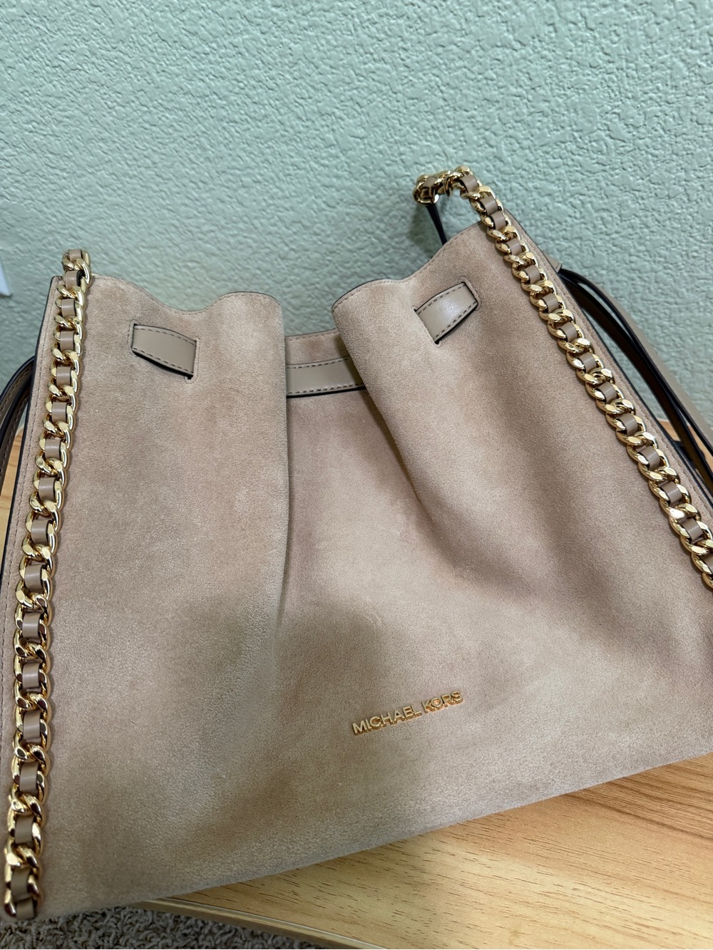 Michael Kors Mina Large Suede Chain Shoulder Bag - Picture 3 of 6